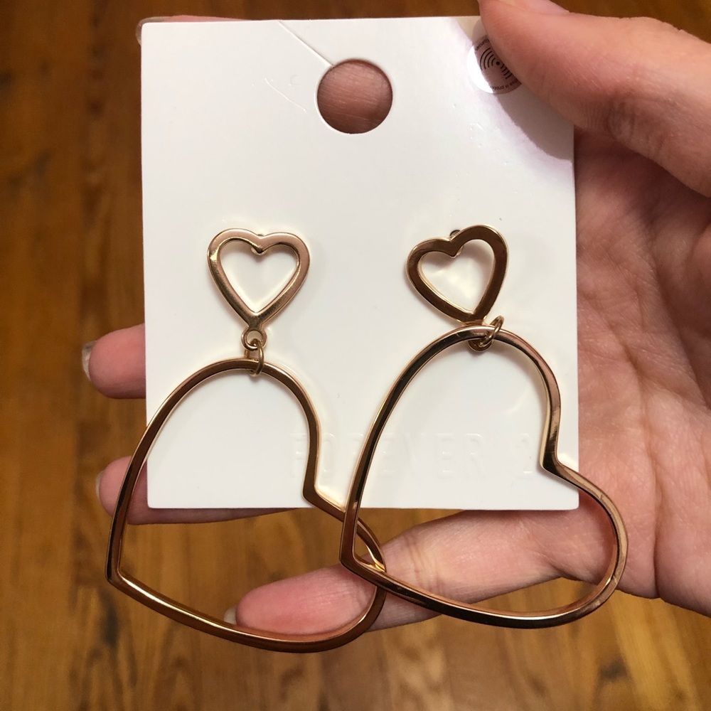 Forever 21 Gold Heart Earrings